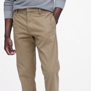 Banana Republic Straight Fit Gavin Chino - 31/32